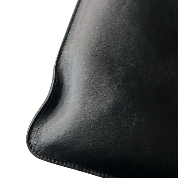 $2750 FENDI large TOTE black leather embossed Fendi logo excellent Condi… - Picture 15 of 15